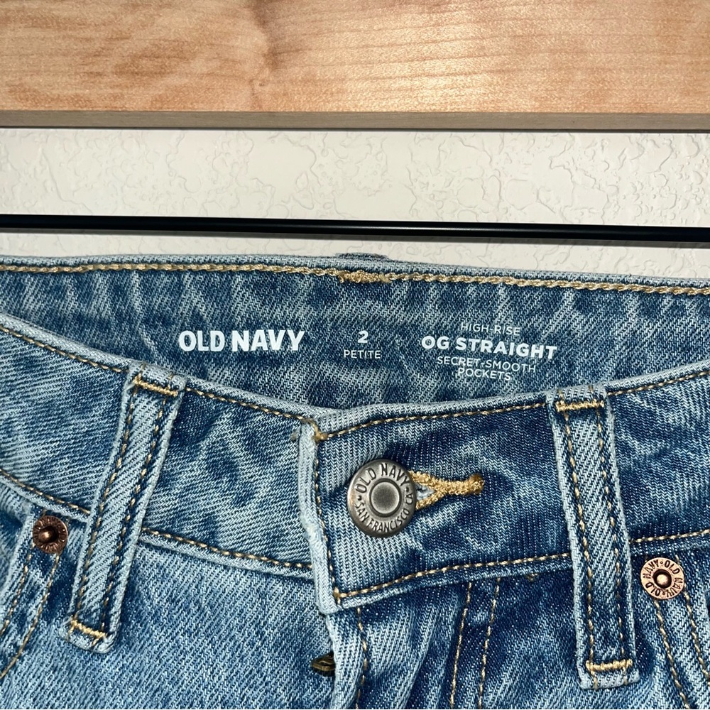 Old Navy High Rise OG Straight Blue Jeans - Picture 3 of 4